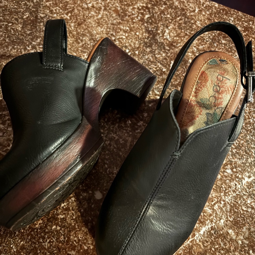 boc Black Leather Mules Slip-On Comfort